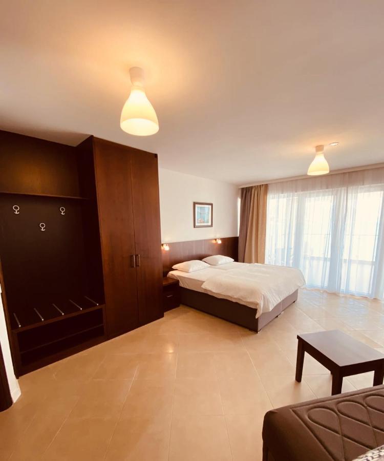 Hotel Vienna تْشيرسيك نوفي المظهر الخارجي الصورة