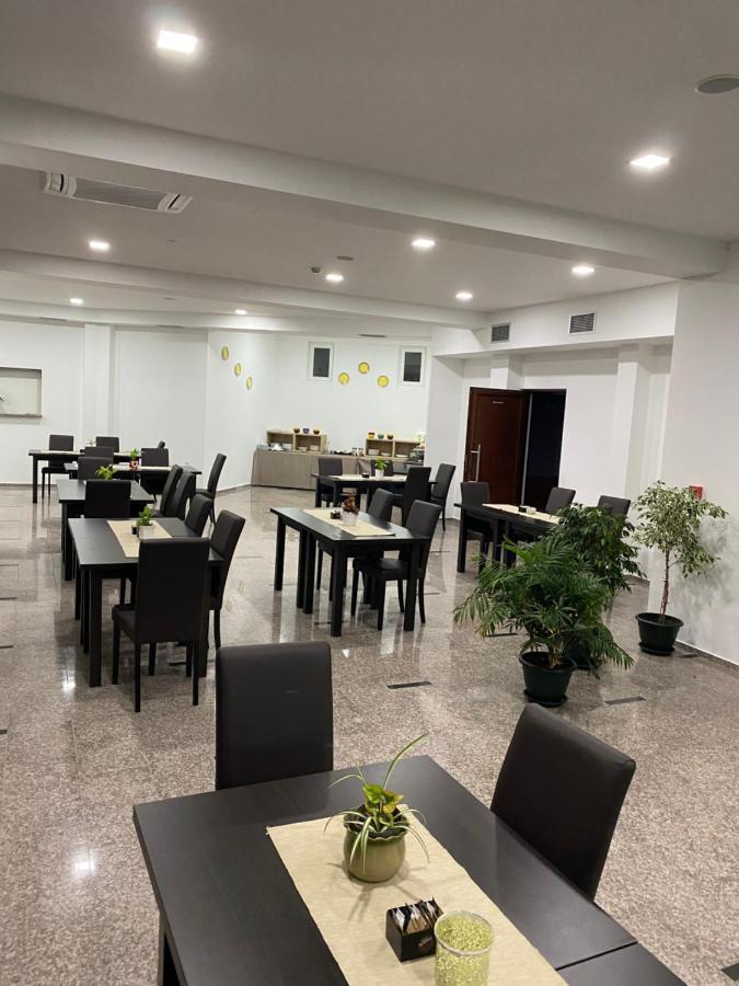 Hotel Vienna تْشيرسيك نوفي المظهر الخارجي الصورة